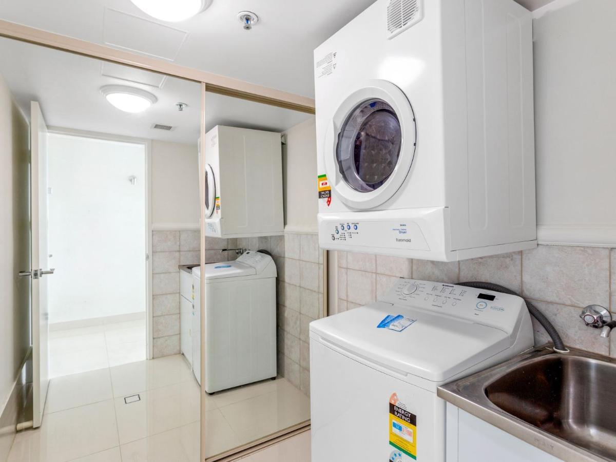 Crown Towers Superior 3 Bedroom Apartment - Coasthm Gold Coast Dış mekan fotoğraf